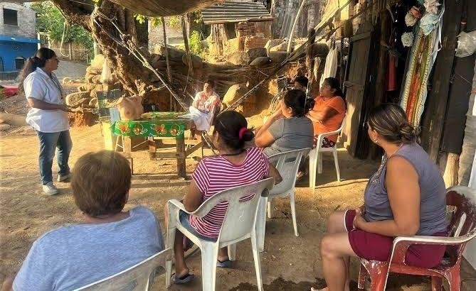 Ayuntamiento de Manzanillo realiza campaña de salud