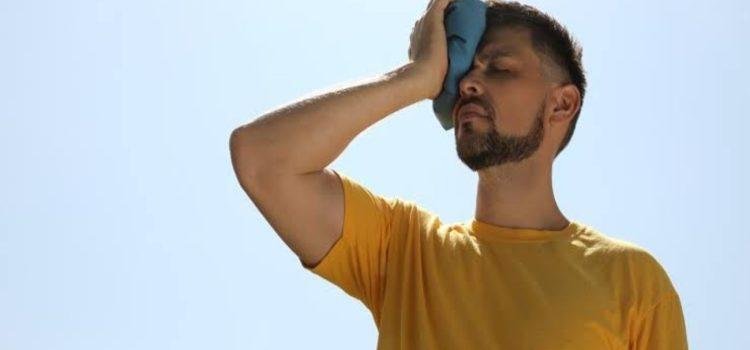 Salud Colima alerta a la población por riesgo de golpe de calor