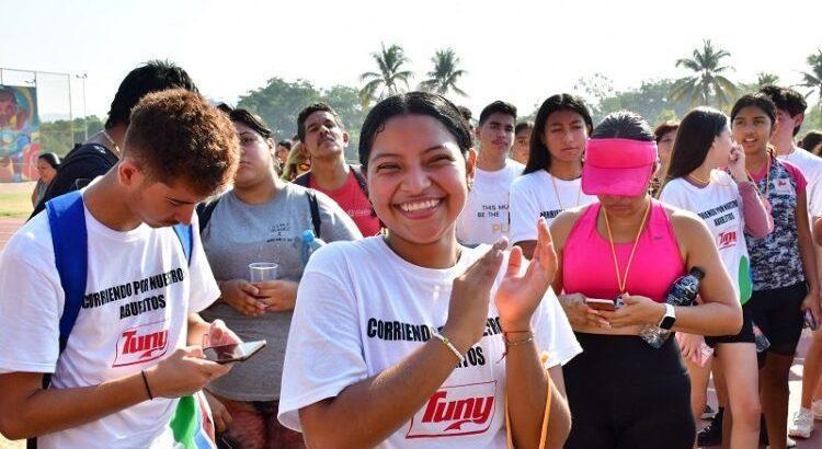 Atún Tuny patrocina carrera con causa en Manzanillo