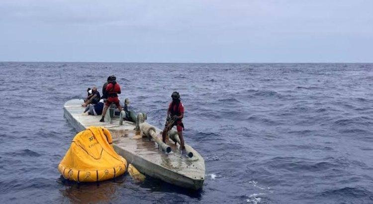 Incautan en Colima semisumergible que transportaba 3.5 toneladas de cocaína