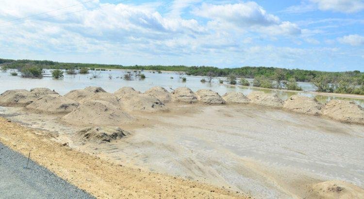 Construcción de proyecto de gas natural afecta el Parque Nacional de Manglares Manzanillo