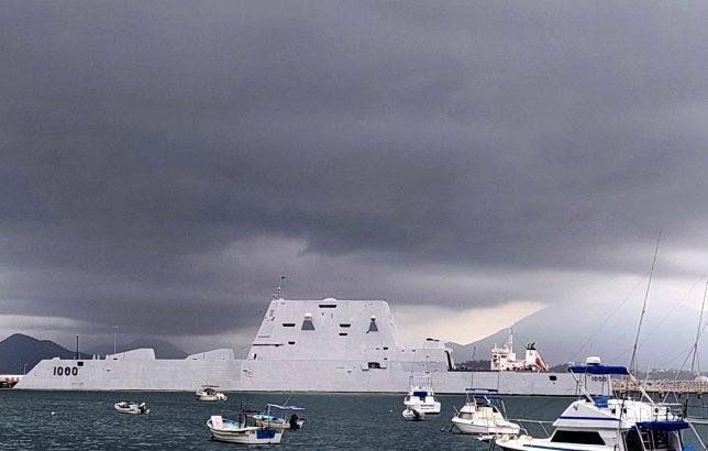 Arriba a Manzanillo buque de la marina de los Estados Unidos