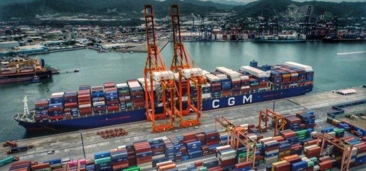 Arriba por primera vez a Manzanillo el Gigante de CMA CGM