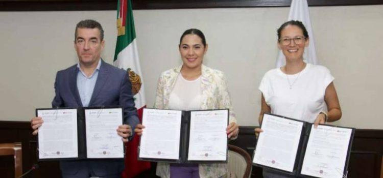 Firman convenio de colaboración en Manzanillo para apadrinar la Laguna de Cuyutlán