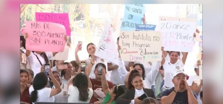 Estudiantes de ISENCO piden a la SEP un plantel propio