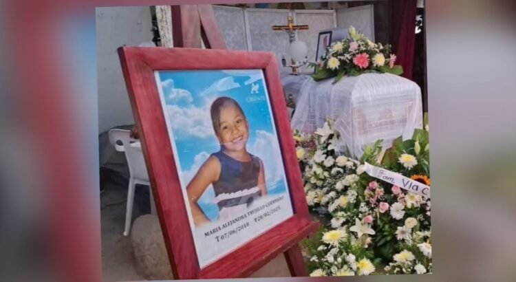 Alcalde de Coquimatlán condena muerte de niña de 5 años