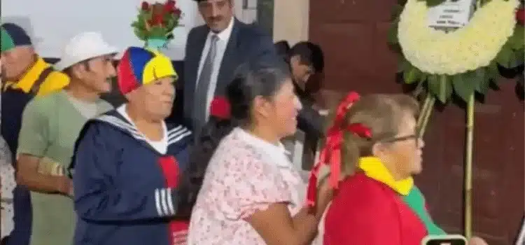 Le dieron el último adiós con funeral temático de El Chavo del Ocho Le dieron el último adiós con funeral temático de El Chavo del Ocho