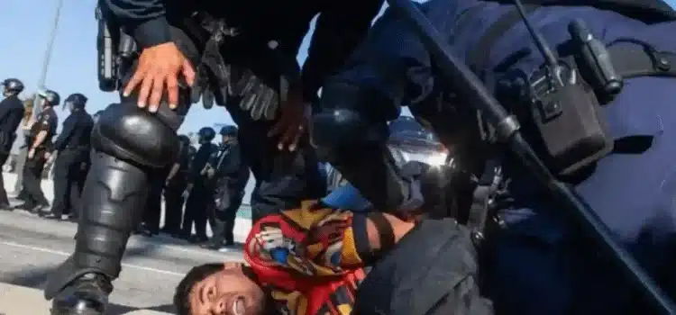 Inicia toque de queda en Los Ángeles Inicia toque de queda en Los Ángeles
