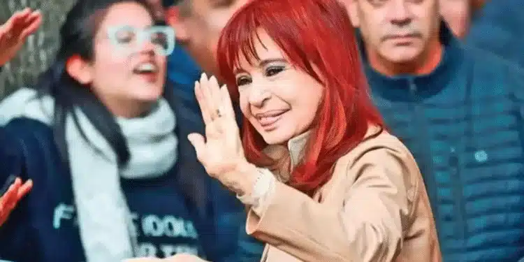 Condenan a Cristina Fernández a seis años a prisión