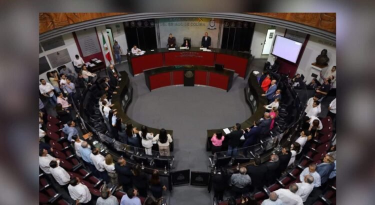 Rezagadas 22 iniciativas en el Congreso de Colima 