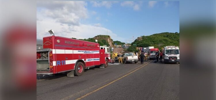 Accidente fatal en autopista Colima- Manzanillo Accidente fatal en autopista Colima- Manzanillo