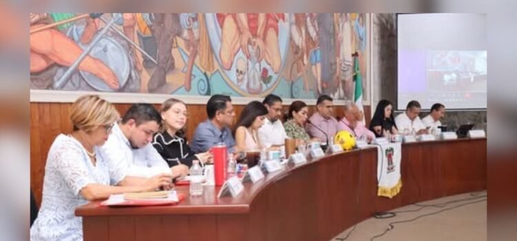 Cabildo de Colima rechaza reformas constitucionales en materia de transparencia