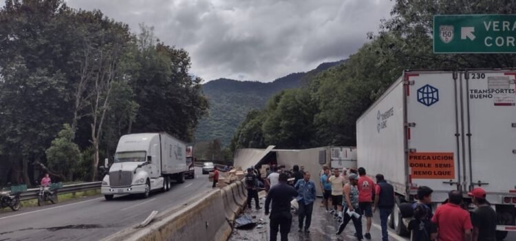 Urge regular doble remolque por seguridad en carreteras