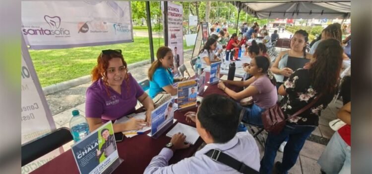 Más de 220 personas participan en Feria Nacional de Empleo para Juventudes 2025 en Colima Más de 220 personas participan en Feria Nacional de Empleo para Juventudes 2025 en Colima