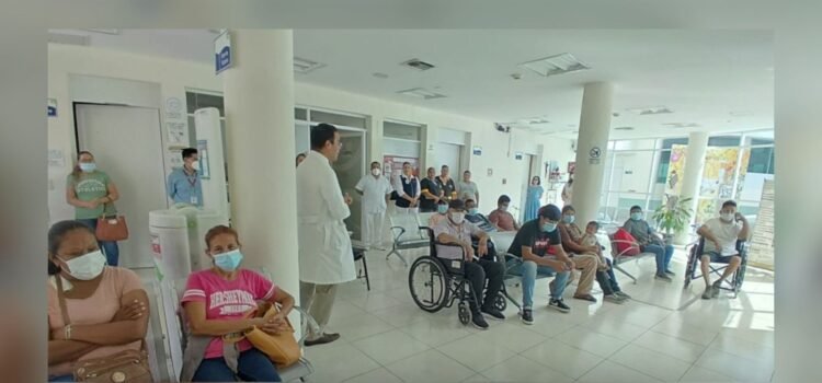 Colima: 24% de la población sigue sin acceso a servicios de salud Colima: 24% de la población sigue sin acceso a servicios de salud