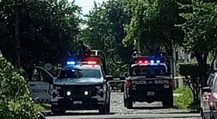 Disparos contra casa de policía generan tensión en colonia de Colima