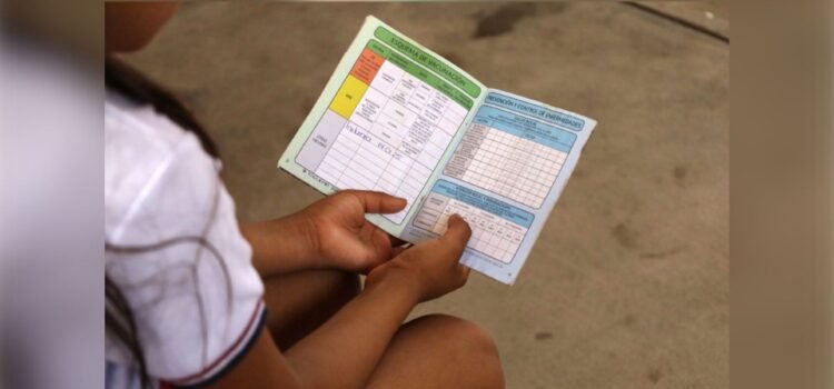 Alerta en Colima por primer caso de sarampión, refuerzan vacunación