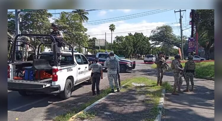 Ejecutan a hombre en plena vía pública en Villa de Álvarez
