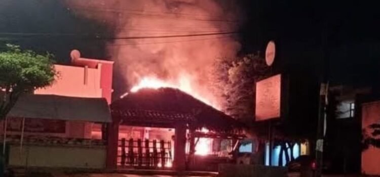 Alerta en el sector empresarial de Colima por ataques incendiarios Alerta en el sector empresarial de Colima por ataques incendiarios