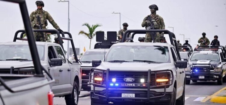 Operativos en Manzanillo dejan detenidos, armas aseguradas y vehículos recuperados