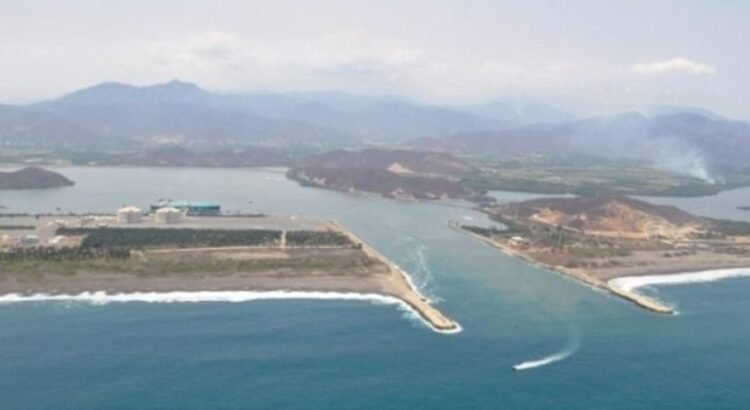 Acusan desacato federal en la Laguna de Cuyutlán, Colima, pese a órdenes judiciales