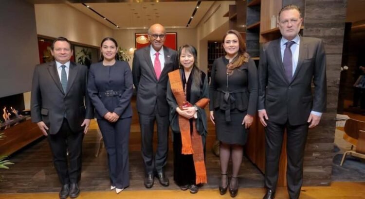 Empresas de Singapur exploran inversiones en Manzanillo; Colima busca capitalizar el acercamiento