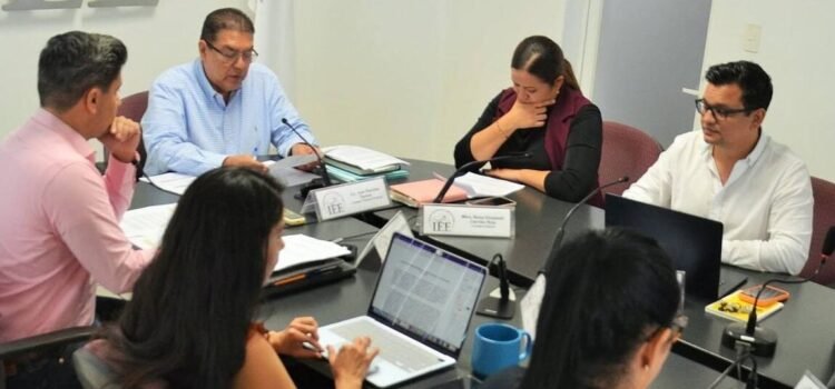 Congreso de Colima autoriza menos de la mitad del presupuesto solicitado por el IEE