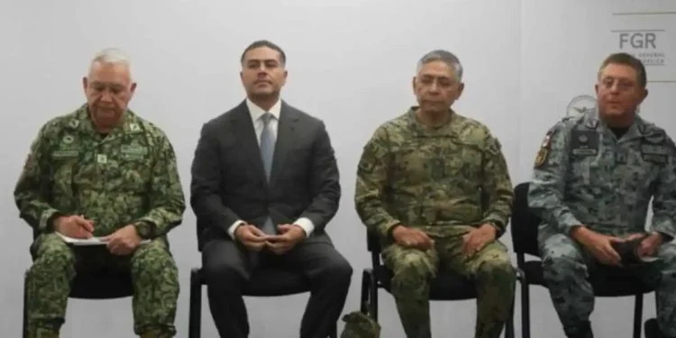 Refuerzan seguridad en zonas limoneras y aguacateras de Michoacán