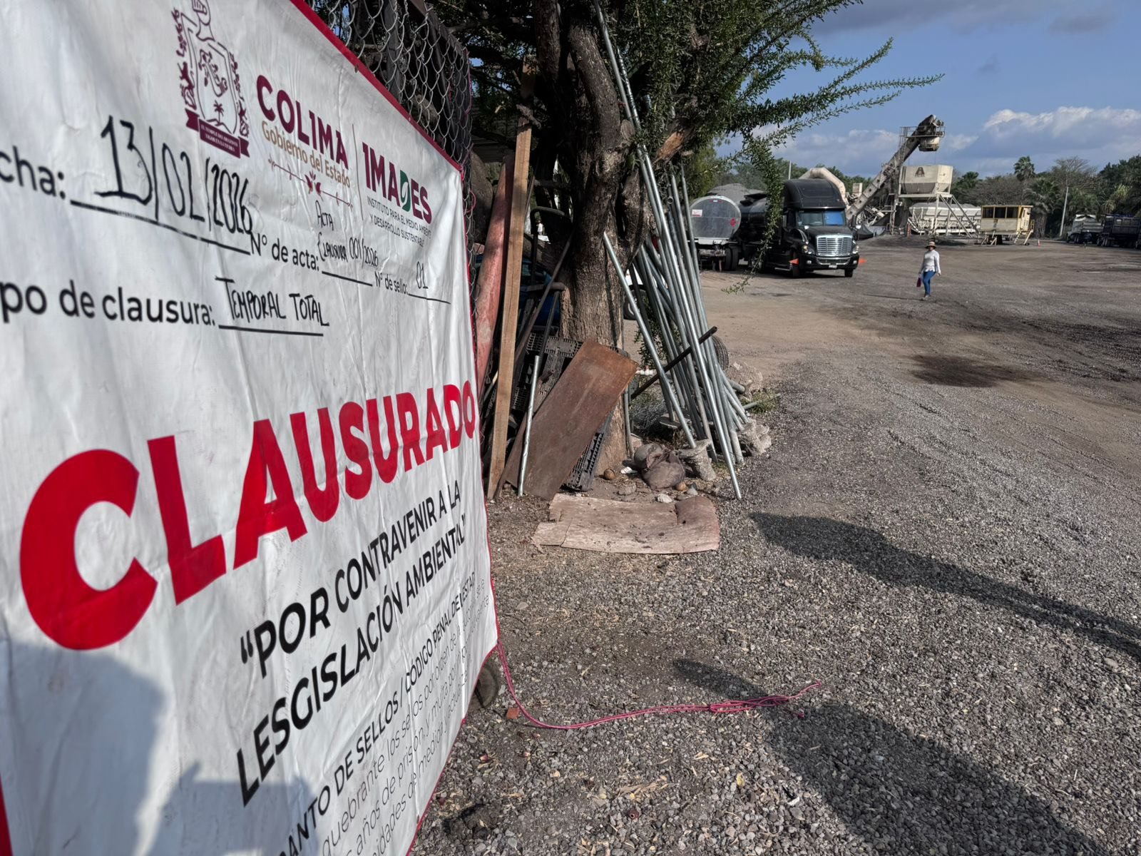 Suspenden operaciones de planta asfáltica en el sur de Colima tras denuncias vecinales