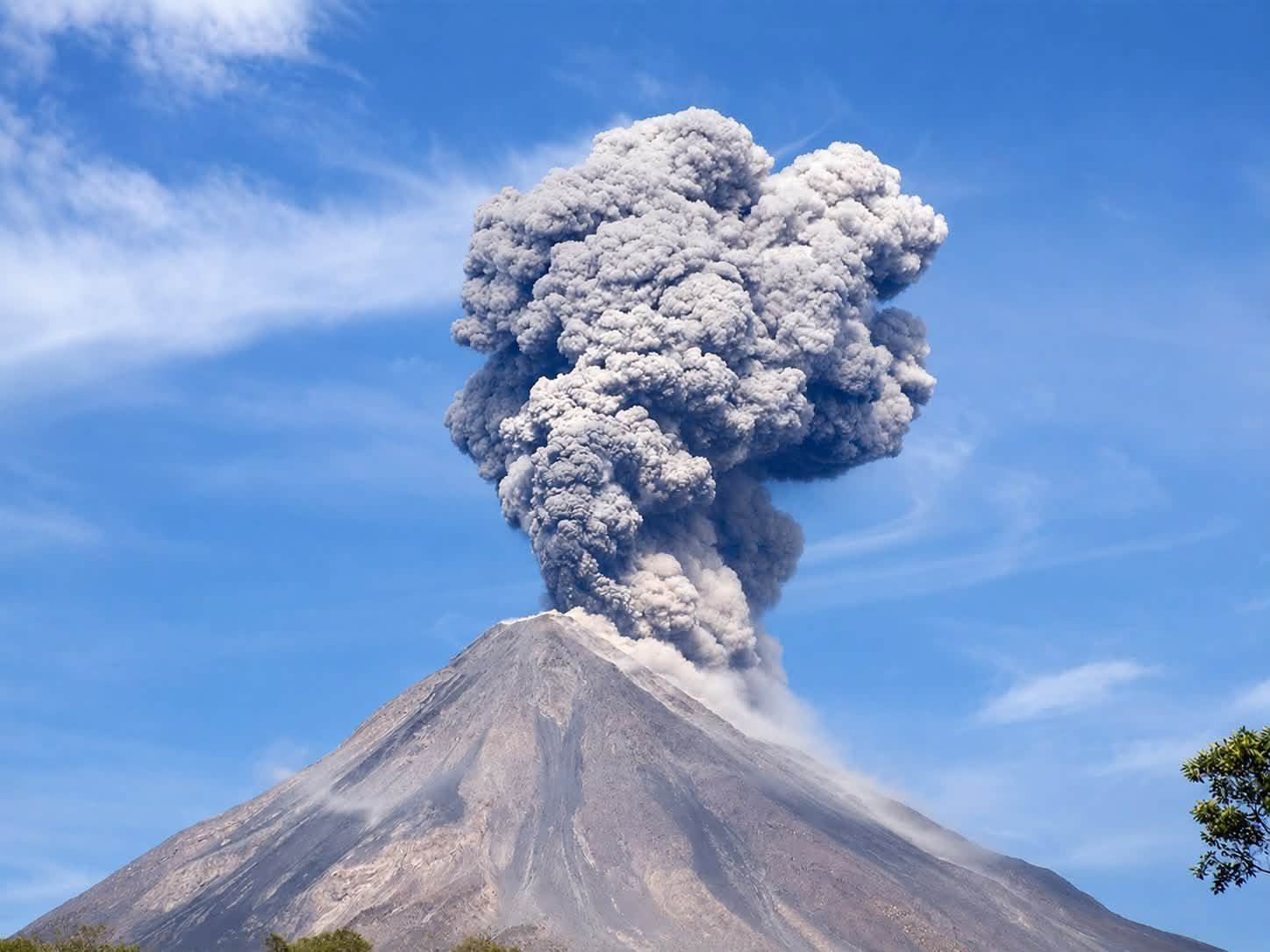 Simularán evacuación por riesgo volcánico en La Becerrera, Colima