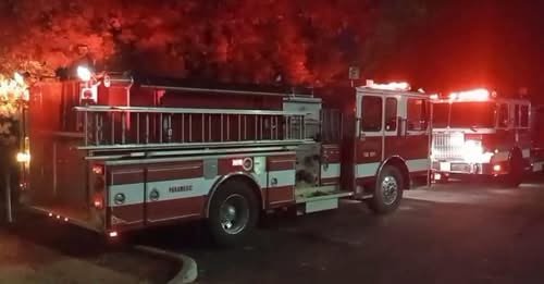Tres vehículos son incendiados en distintos ataques en Colima